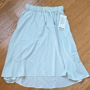 Lululemon light green skirt